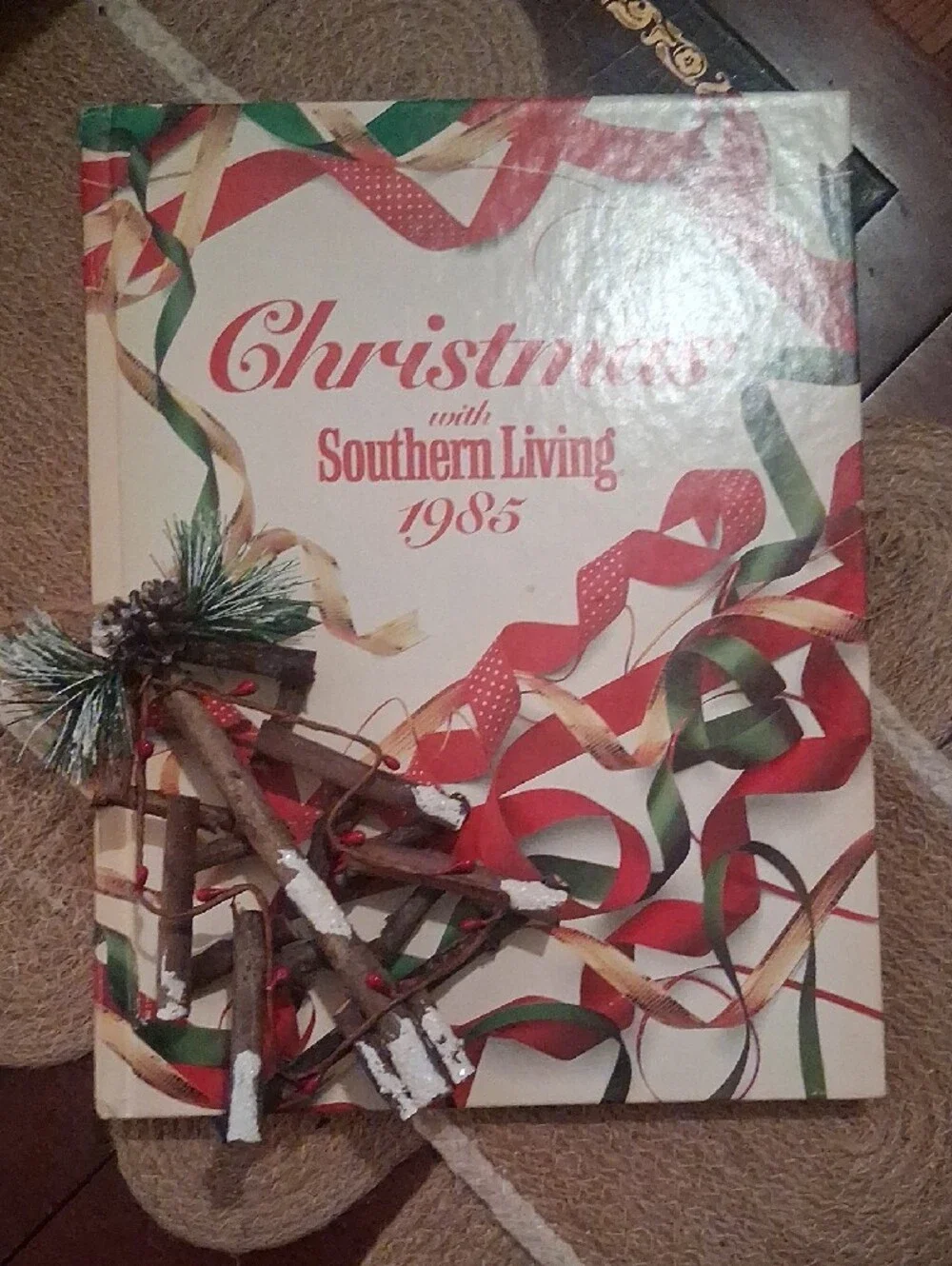 Southern Living Decorative Holiday Book Cover in Red, Green, White
